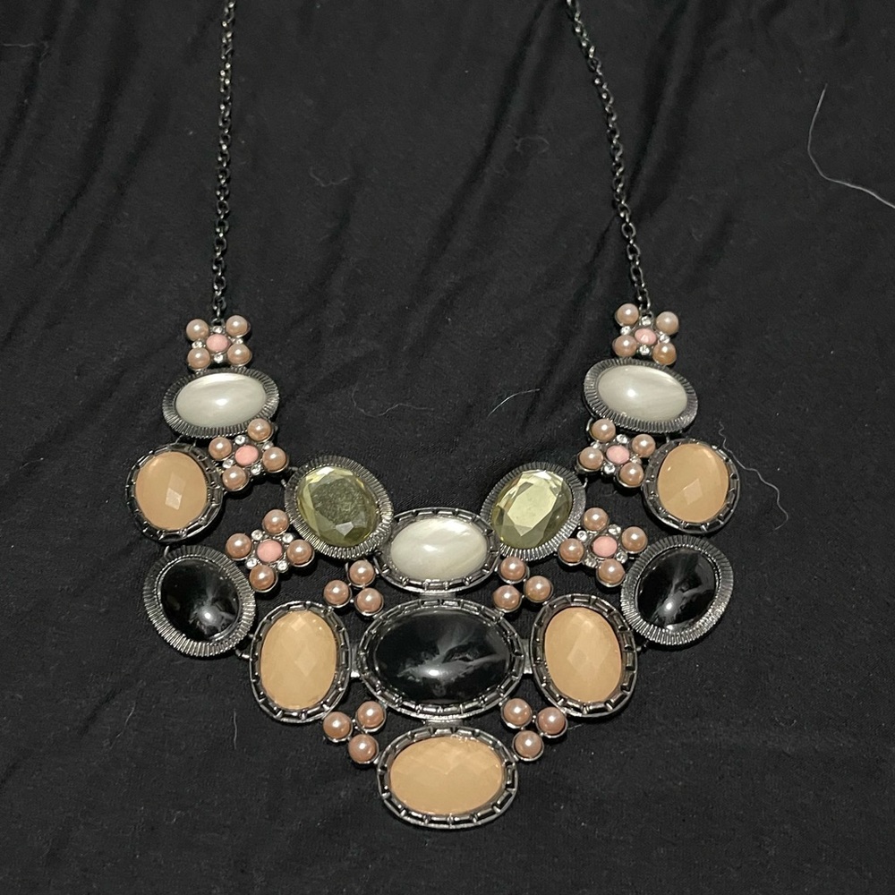New York and company necklace